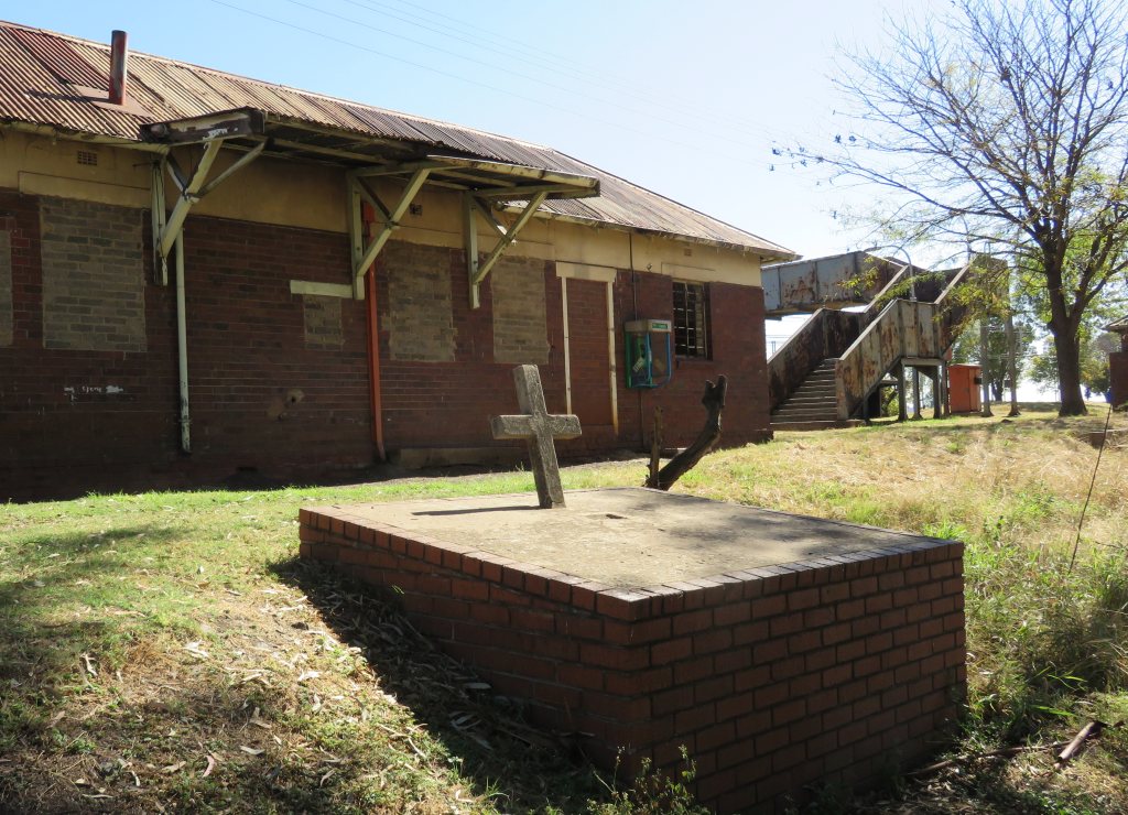 Redan station grave
